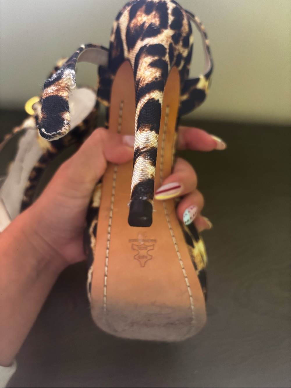Alice & Olivia Size 39 Leopard Print Platform Heels - Picture 5 of 14